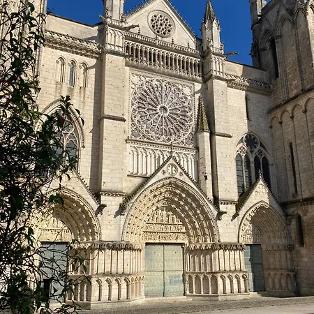 Et Pop Et Chic, La Maison ! 빌라 푸아티에